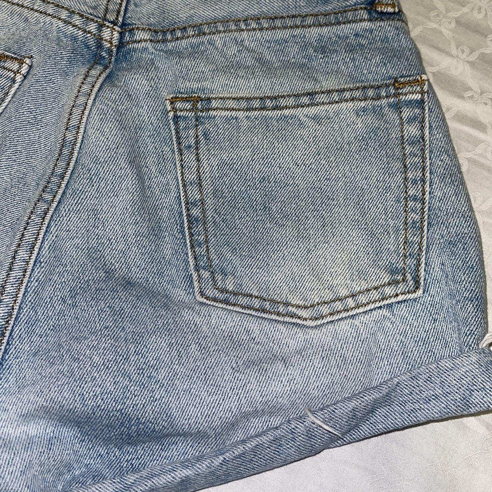 Brandy Melville high waisted Shorts | John Galt Cuffed Jean Shorts Small - Picture 9 of 11